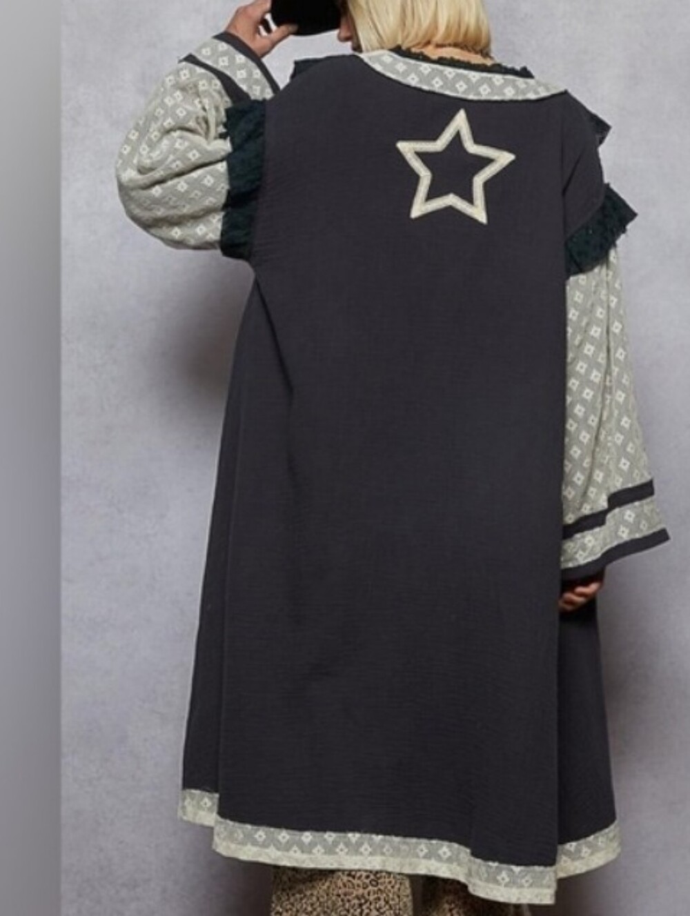 NEW!!! POL Embroidered Star Pattern Long Duster -NWT - Picture 3 of 3
